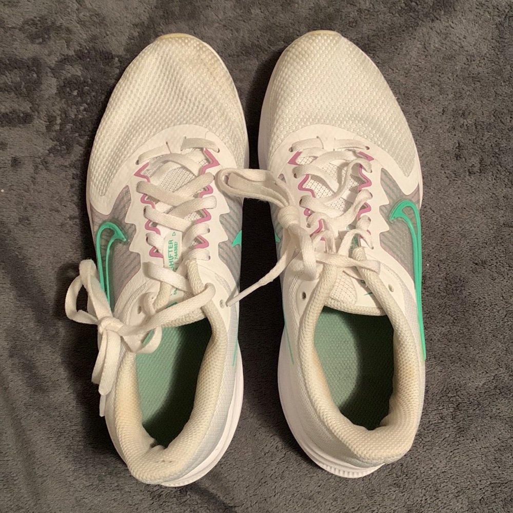 Nike running shoes size 7